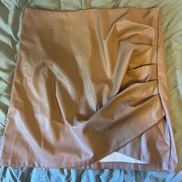 Amazon Women’s Leather Bodycon Ruched Up Short Skirt - Picture 2 of 7